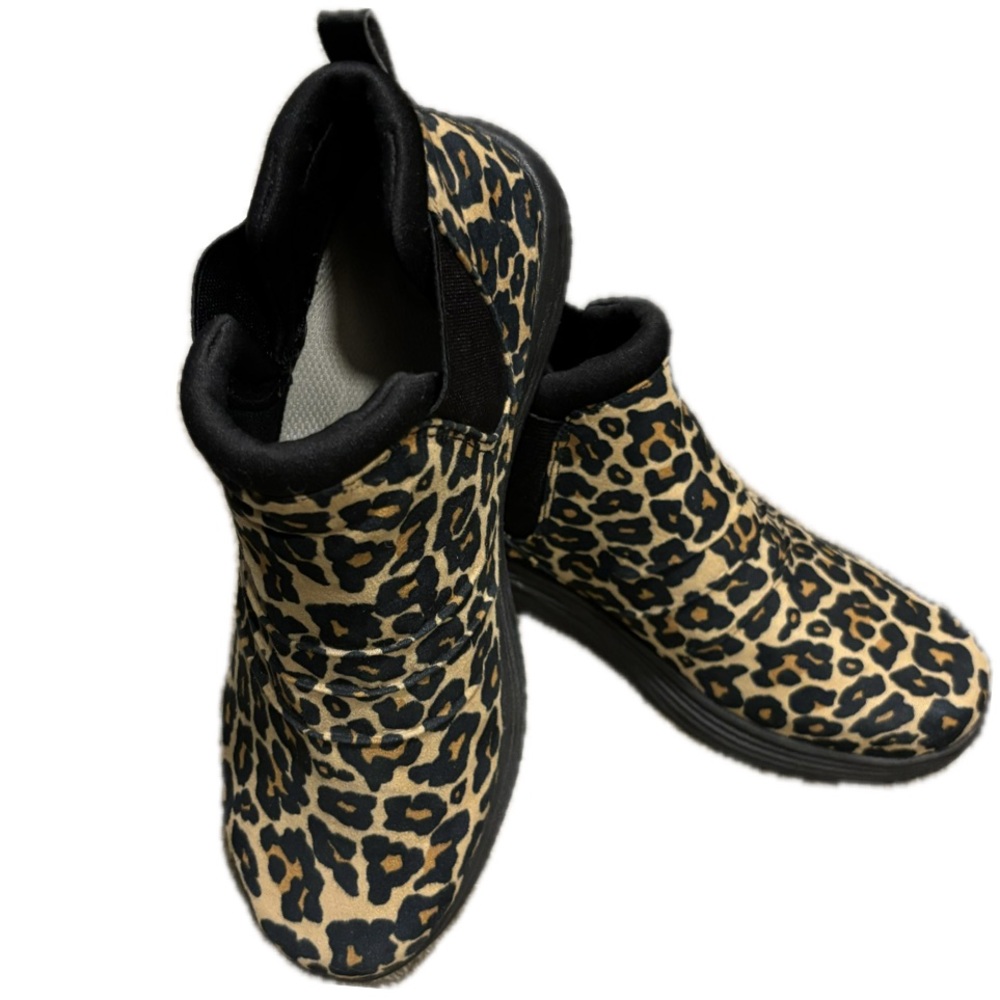 Ryka Niah Water Repellent Wedge Ankle Boots Leopard Print Women’s 7.5 EUC